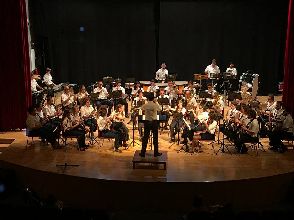 UNA MAR DE MÚSIQUES: Concierto de la banda Agrupació Musical Vilallonga